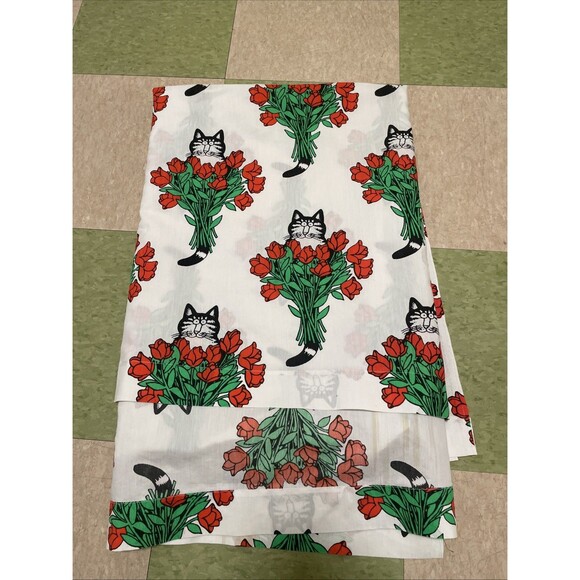 1 Vintage Burlington B KLIBAN CAT Red Roses Bouquet Twin Flat Sheet USA Vibrant - Picture 1 of 9